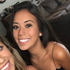 Meet your Posher, Marisa